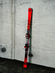 Volkl Racetiger GS R single ski leaning against a concrete wall